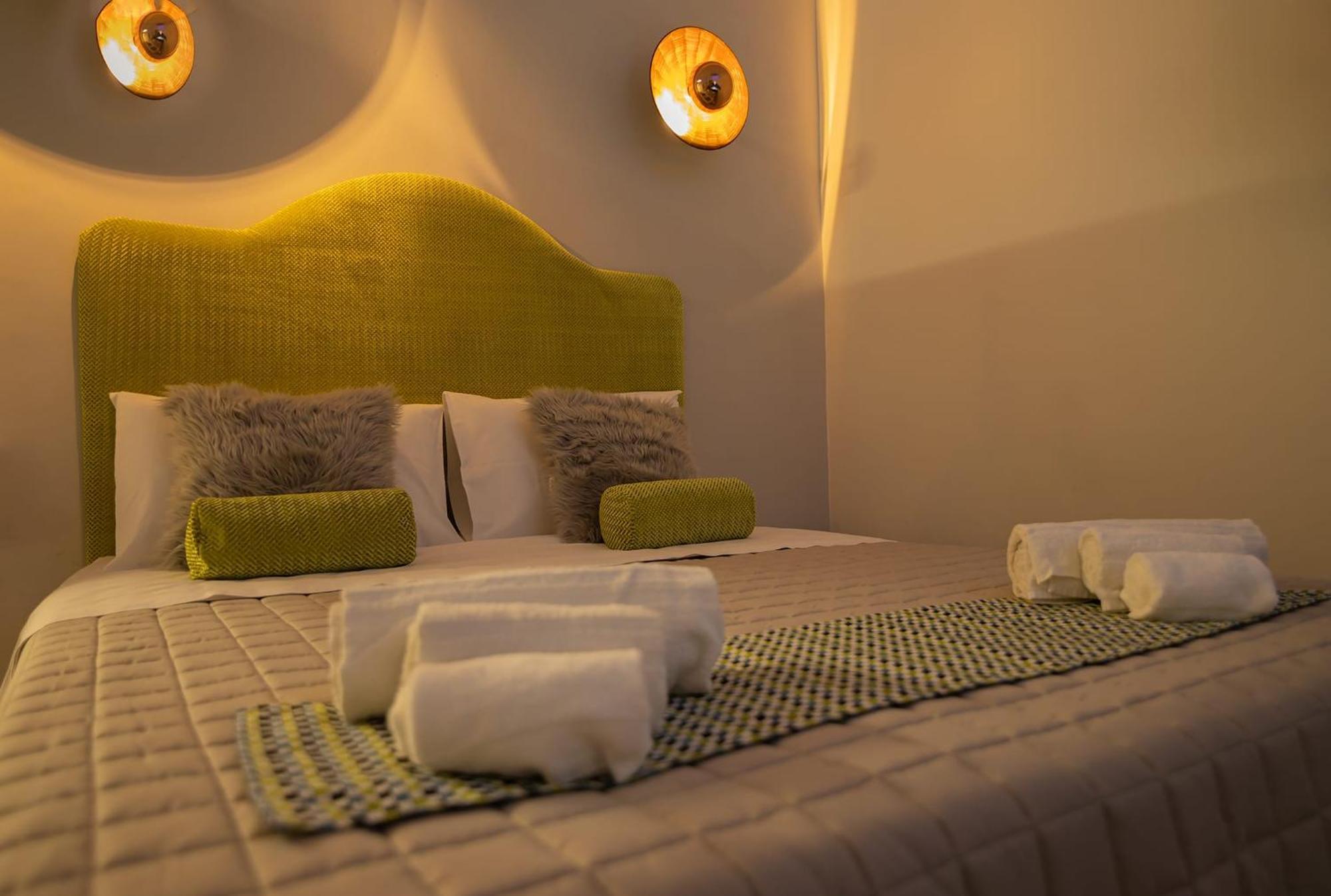 Essenza Suite Siracusa Con Jacuzzi Privata Siraküza Dış mekan fotoğraf